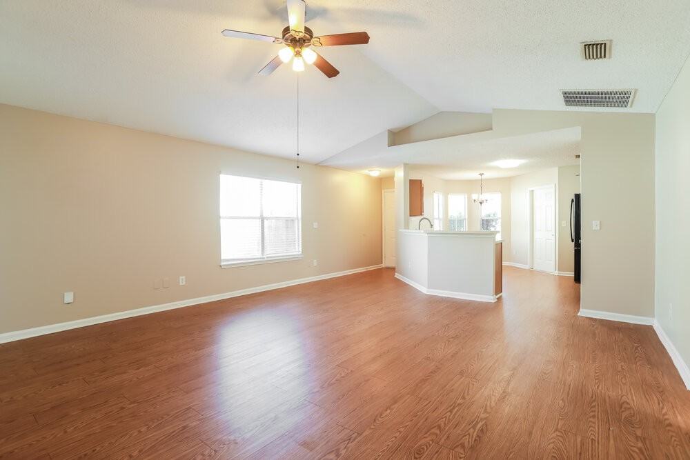 3111 Wavering Ln - Photo 6 of 16