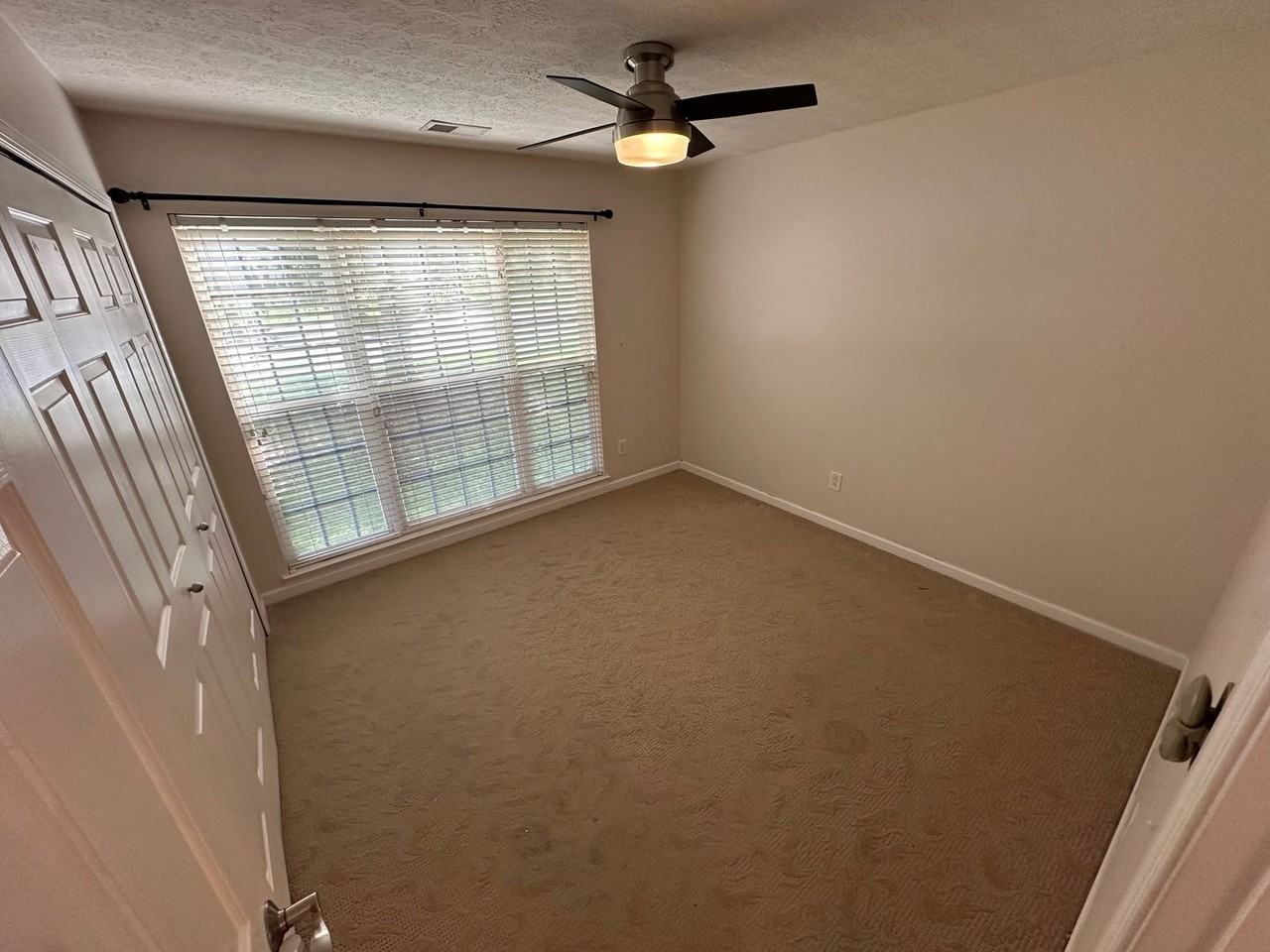 245 Cobblestone Lndg - Photo 6 of 38