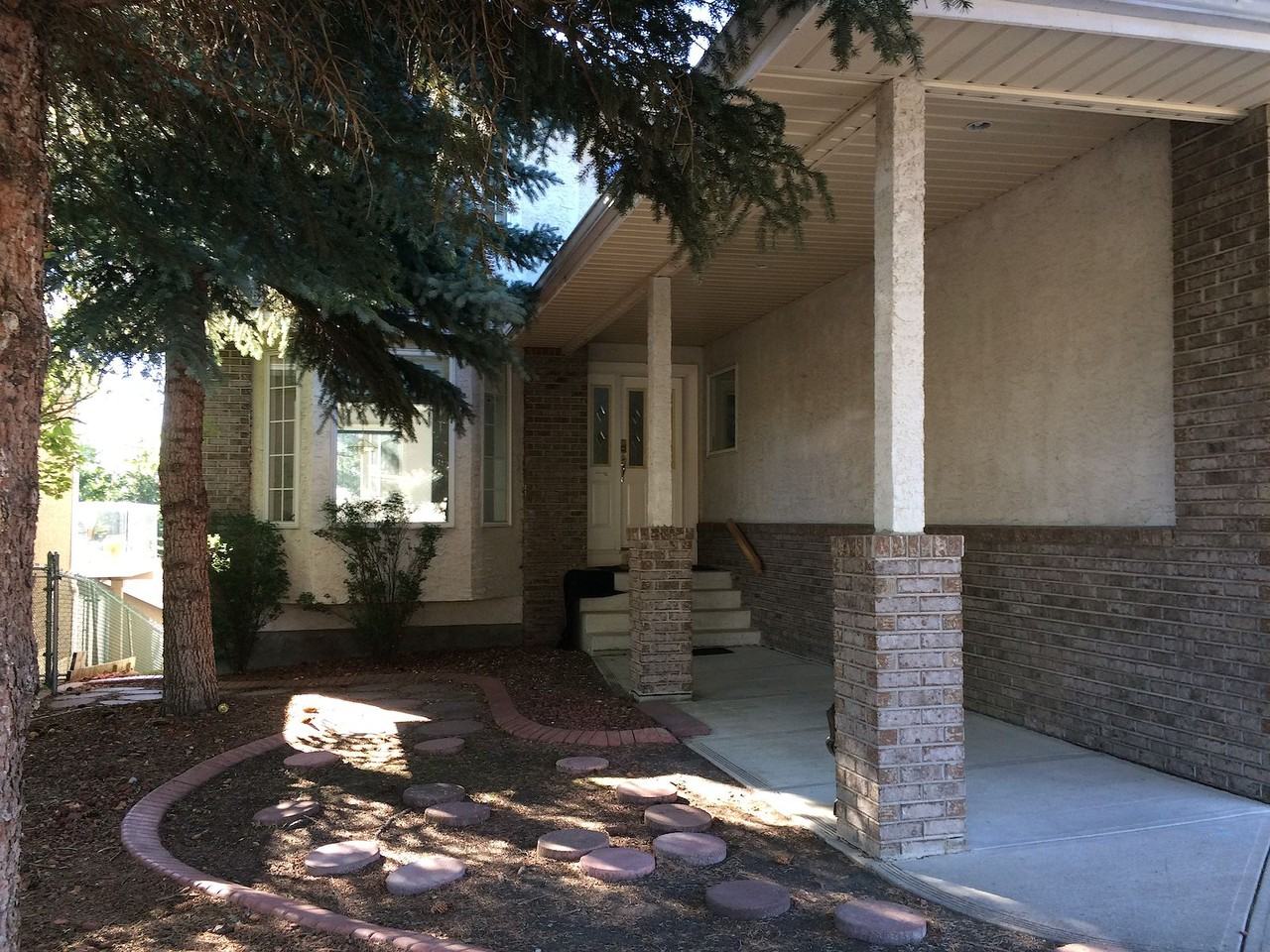 236 Shawnee Gdns Sw - Photo 3 of 40