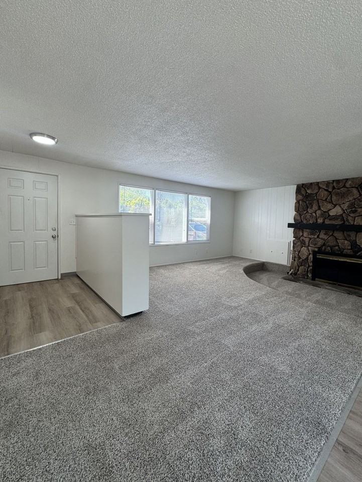 1825 Arthur St - Photo 6 of 28