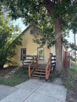 featured image of 412 4th St S