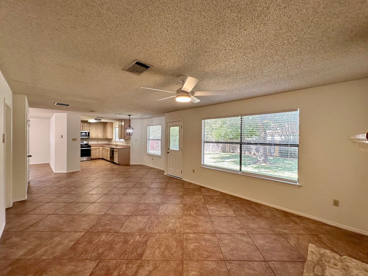 2506 Tierra Blanco Trl - Photo 6 of 37
