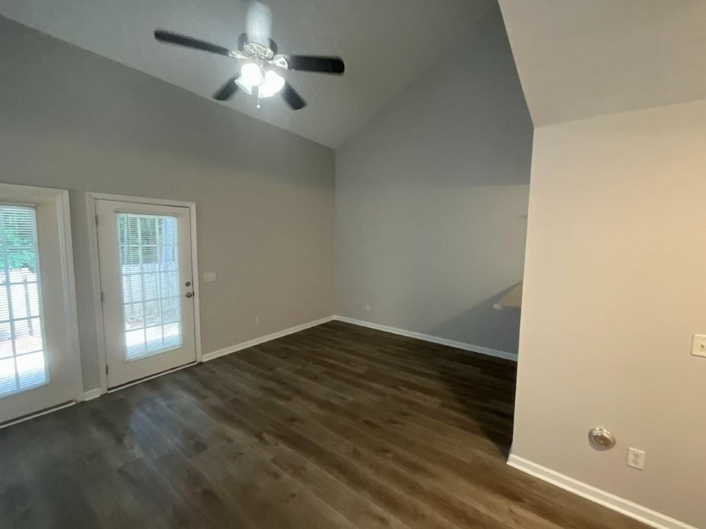 4213 Sequoia Ct - Photo 4 of 13