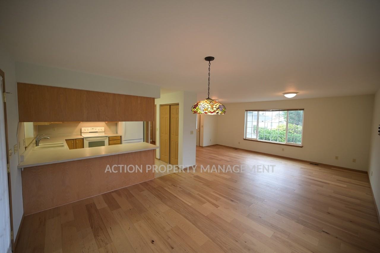 627 W Summer Breeze Ln - Photo 6 of 24