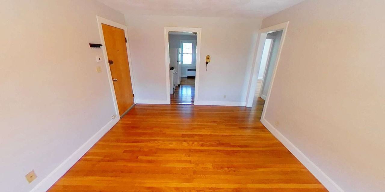 192 Holbrook Rd #4 - Photo 2 of 19