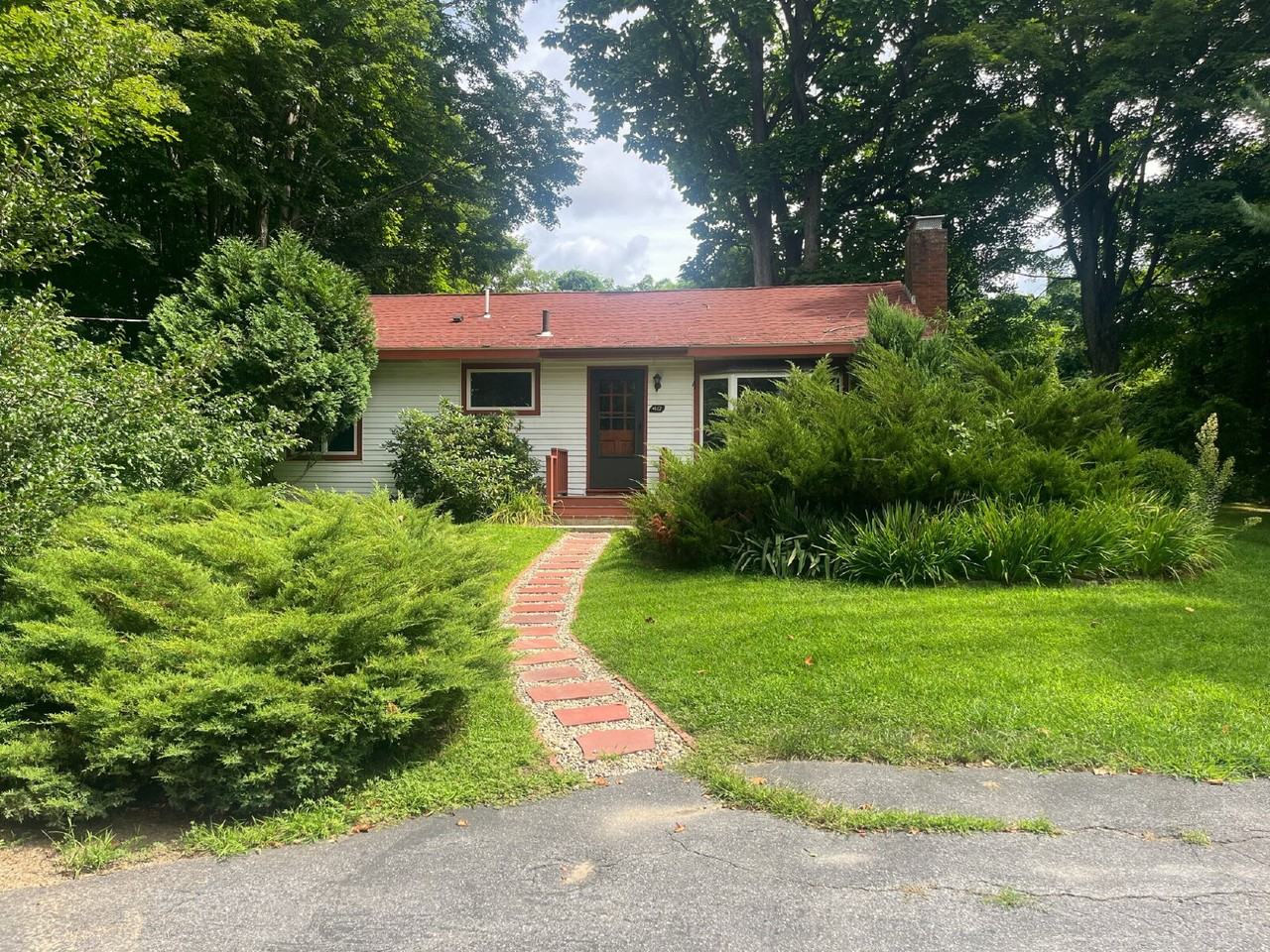 417 Old Ayer Rd - Photo 3 of 13