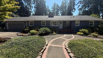 3010 Sw Underwood Dr - Photo 1 of 1