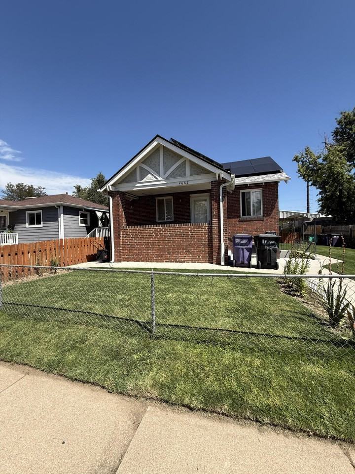 4662 Williams St #D - Photo 2 of 17