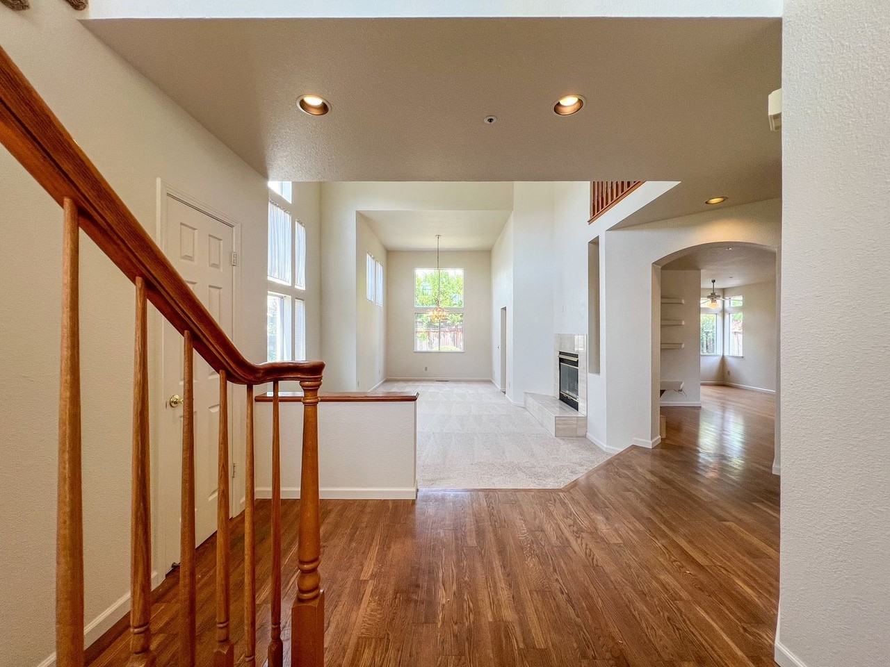 2172 Camenson St - Photo 3 of 42