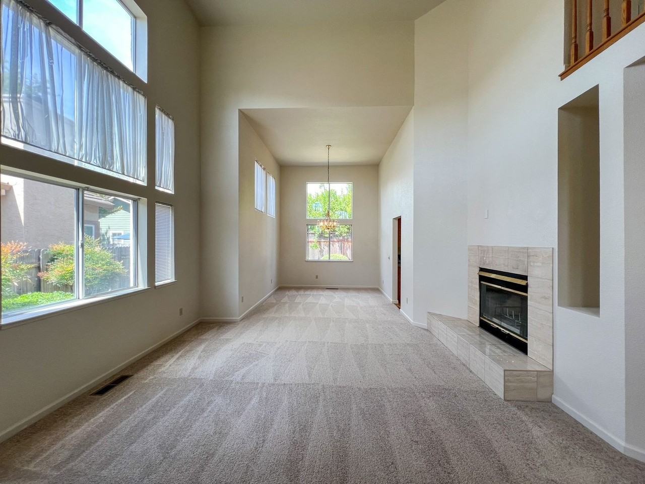 2172 Camenson St - Photo 6 of 42