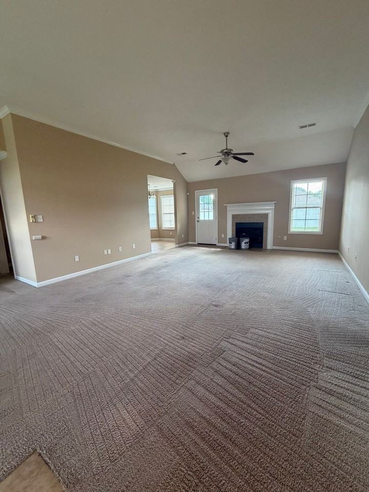 41 Cedarbrook Pl - Photo 2 of 12