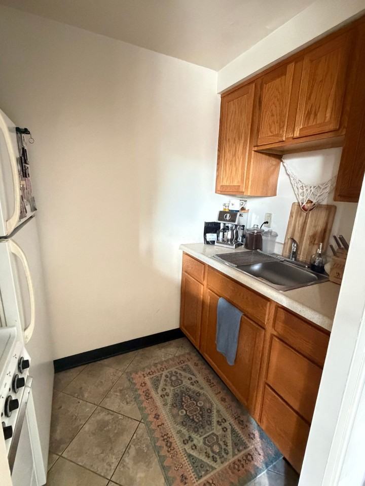 Ellsworth Towers - Photo 3 of 16