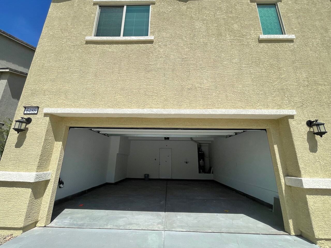6486 Silver Estates Ave - Photo 3 of 50