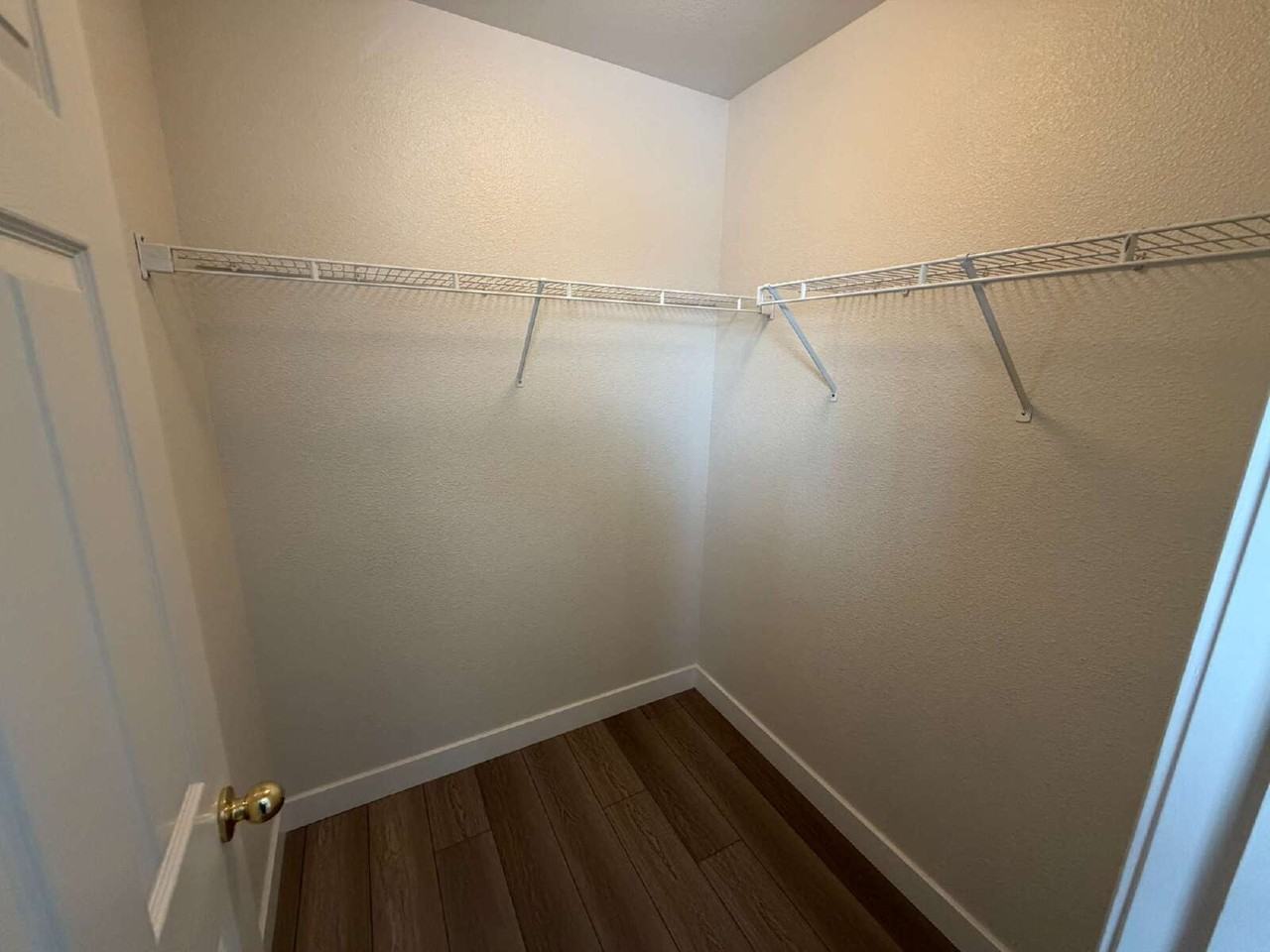2266 Sapphire Ridge Way - Photo 2 of 24