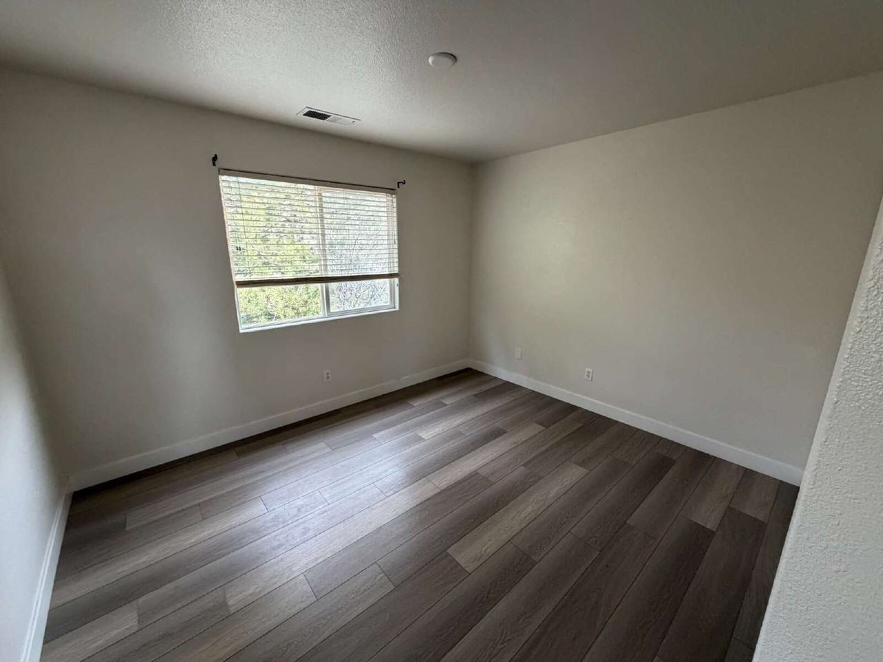 2266 Sapphire Ridge Way - Photo 7 of 24