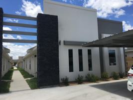 featured image of 1013 E La Cantera Ave