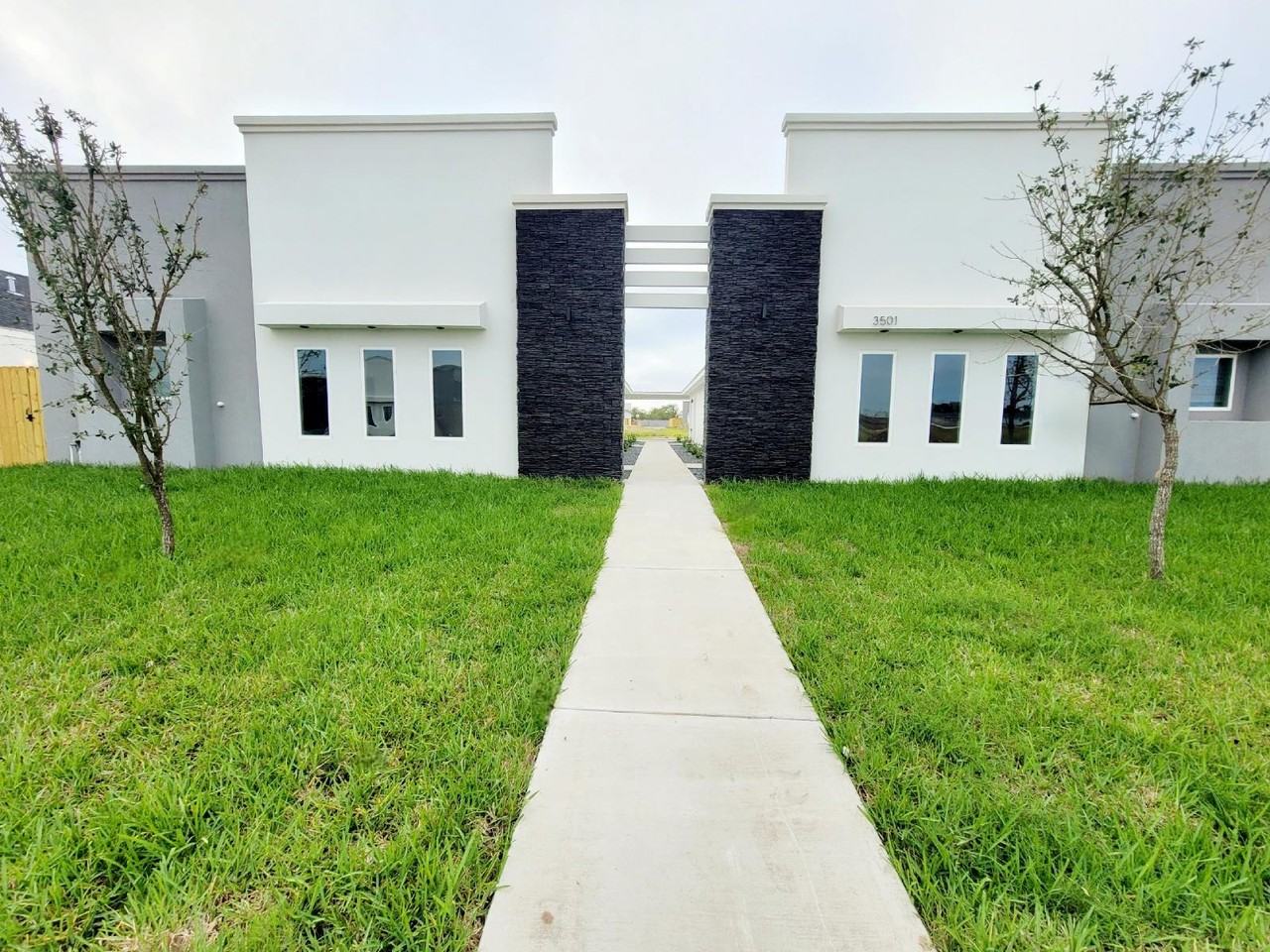 3501 Fuerte Ave - Photo 2 of 19