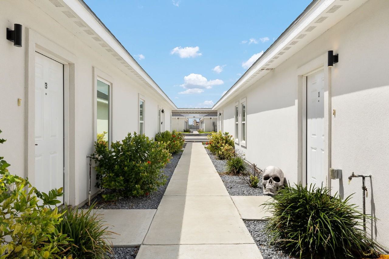 3501 Fuerte Ave - Photo 3 of 19