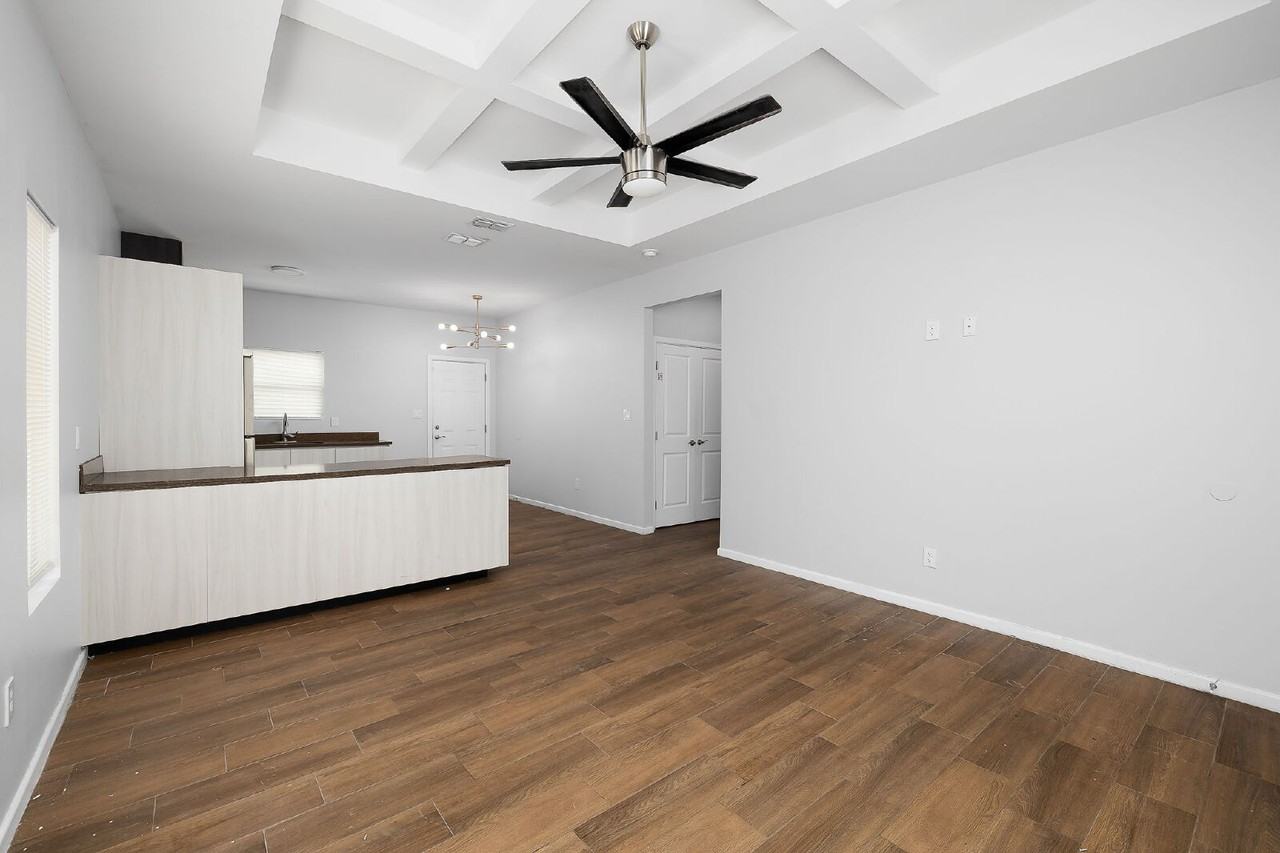 3501 Fuerte Ave - Photo 5 of 19
