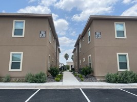 featured image of 900 E Redbud Ave #15A4