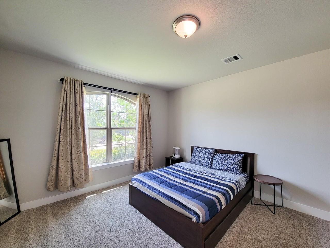 3534 Matterhorn Dr - Photo 4 of 40
