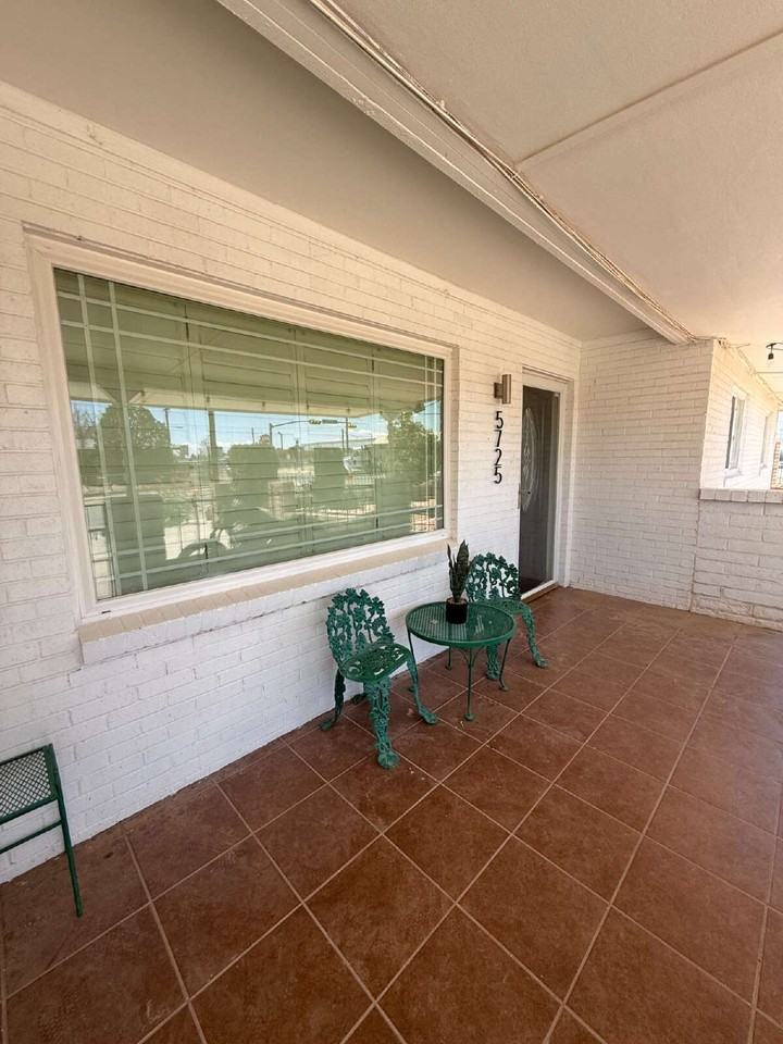 5725 Wren Ave - Photo 4 of 26