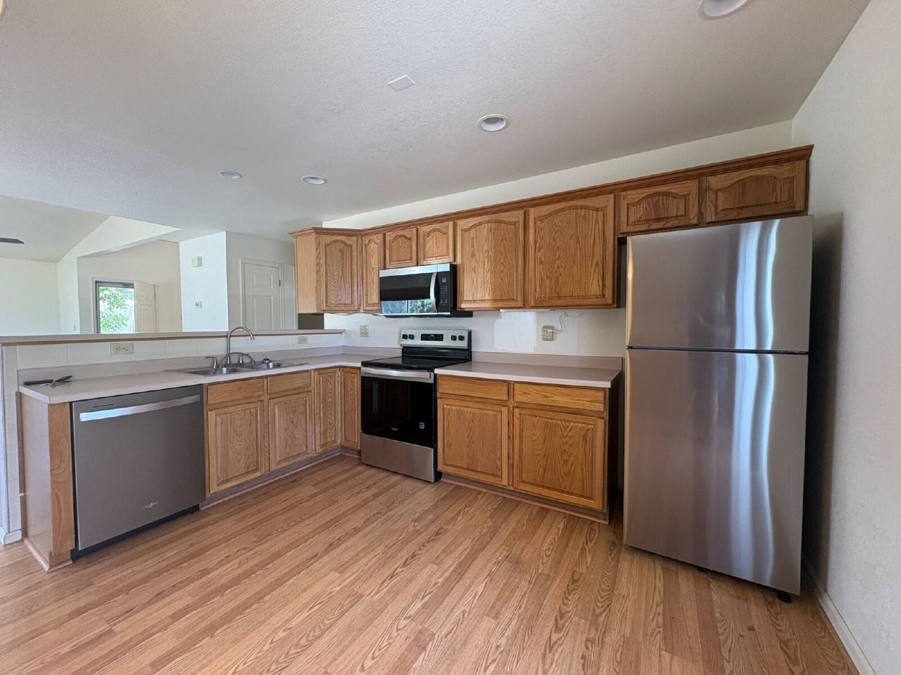 1370 Trail Ridge Rd - Photo 4 of 19