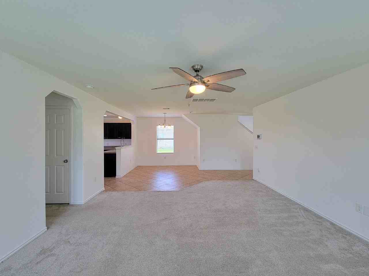 21382 Beacon Springs Ln - Photo 5 of 32