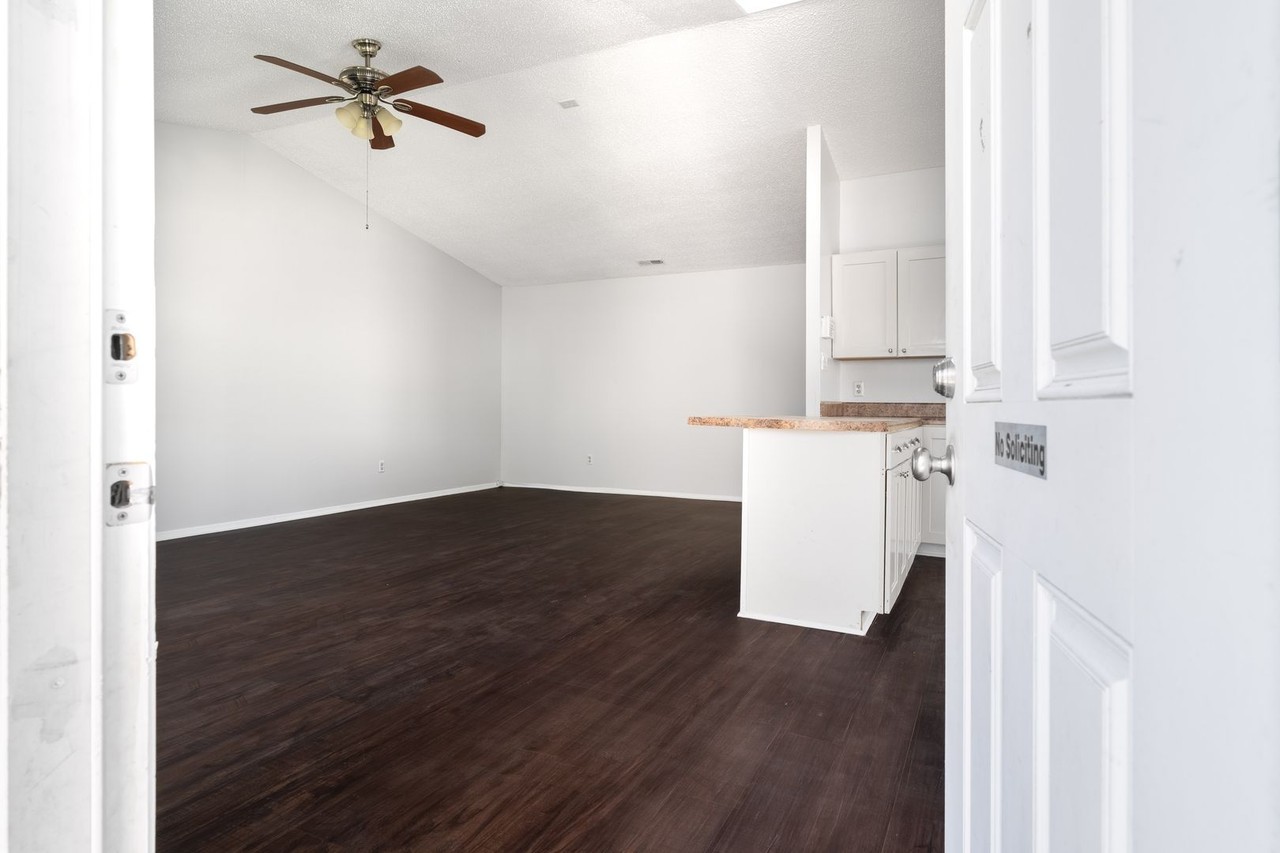 5124 Rugby Rd - Photo 3 of 23
