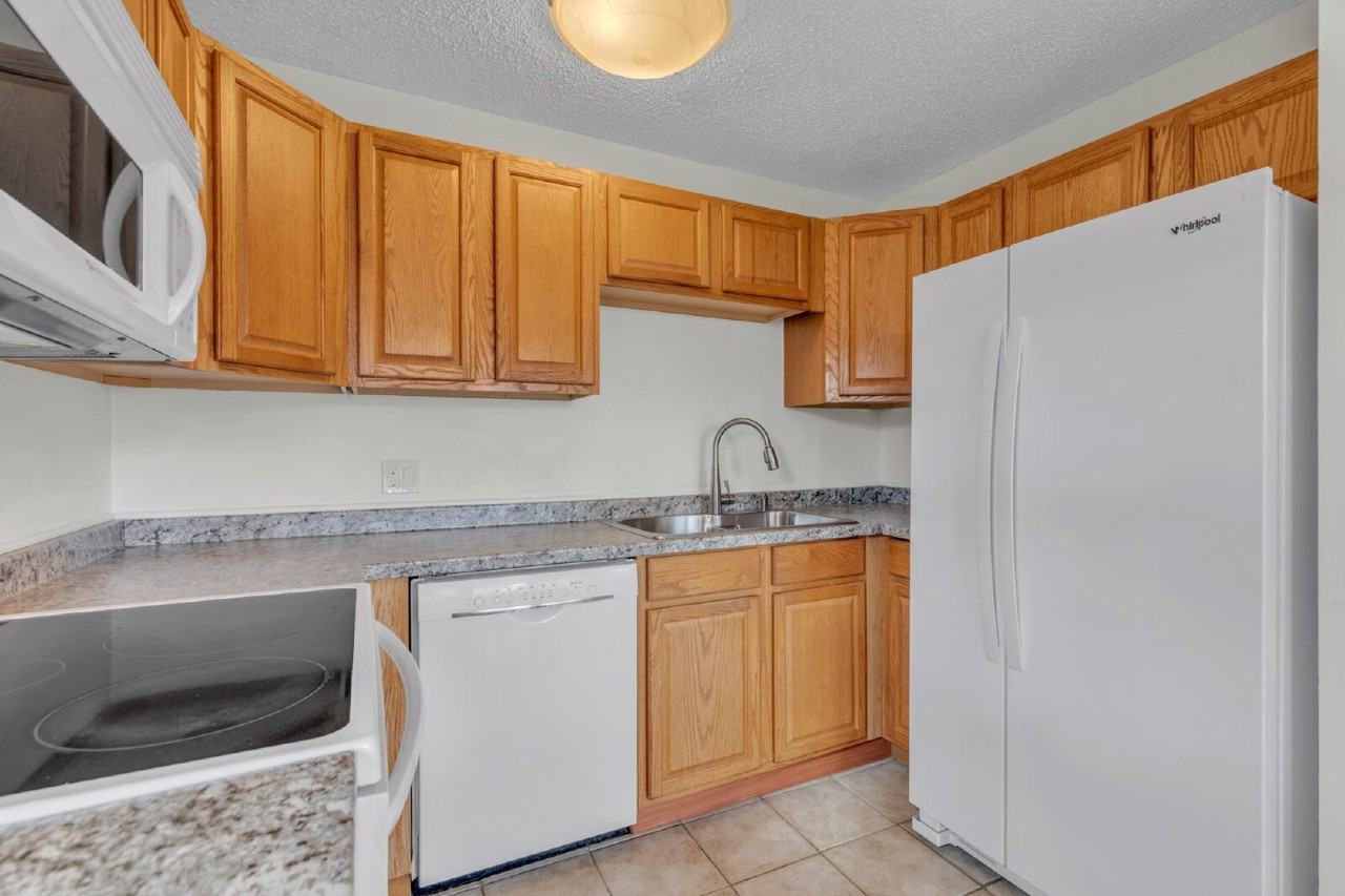 3345 Chisholm Trl - Photo 5 of 8