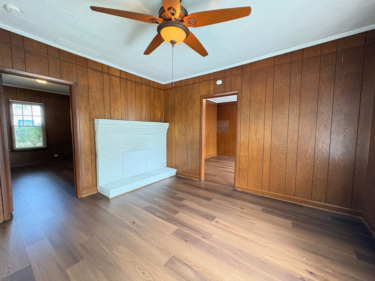 507 Irene St - Photo 2 of 12