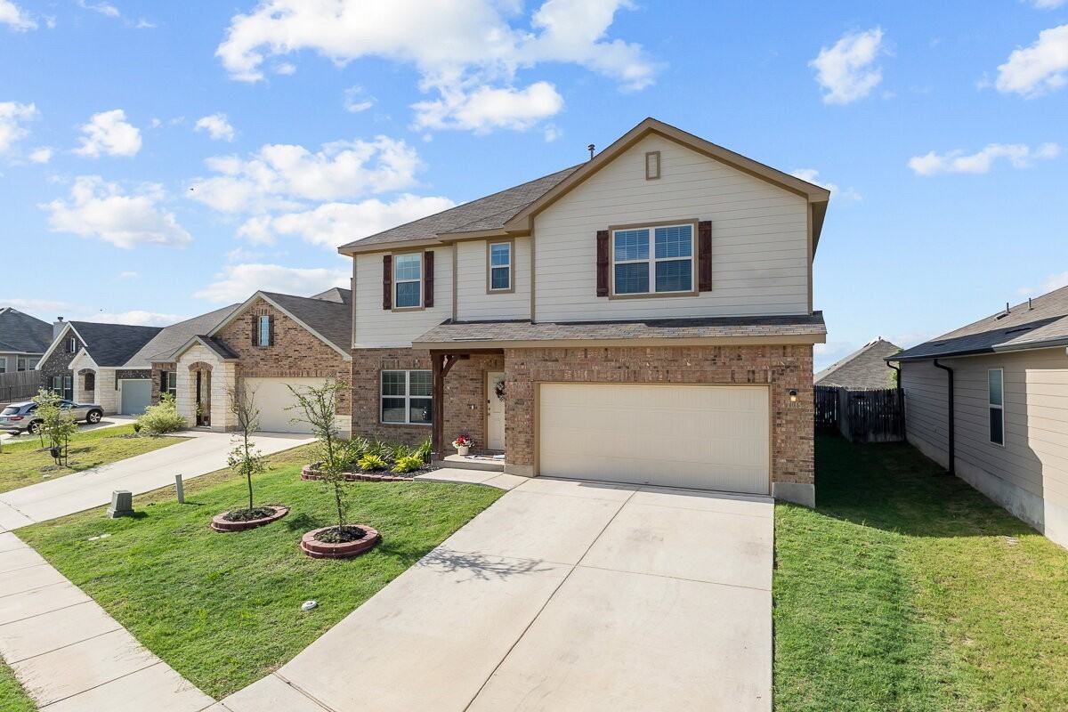 7015 Vista Loop - Photo 3 of 47