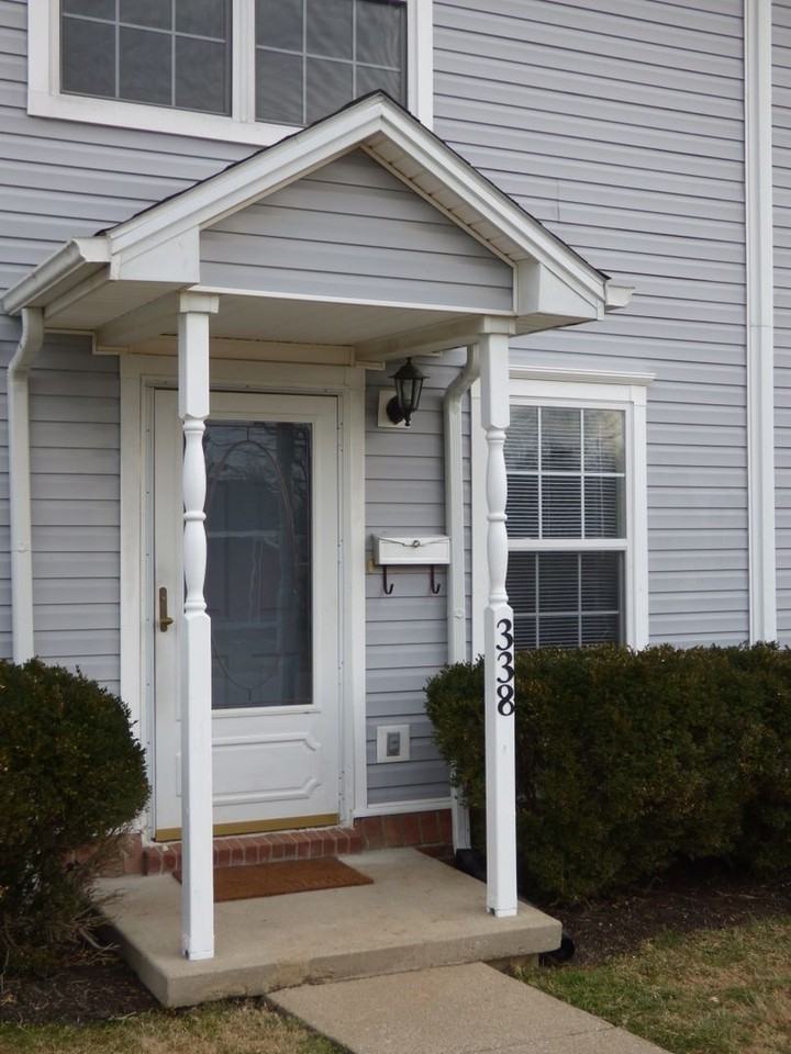 338 E Oak St - Photo 2 of 37