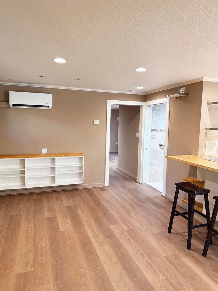 225 Orchard Ave - Photo 5 of 21