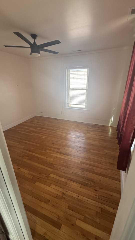106 Main St W #3 - Photo 5 of 9