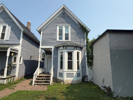 featured image of 2711 Lyndale Ave S
