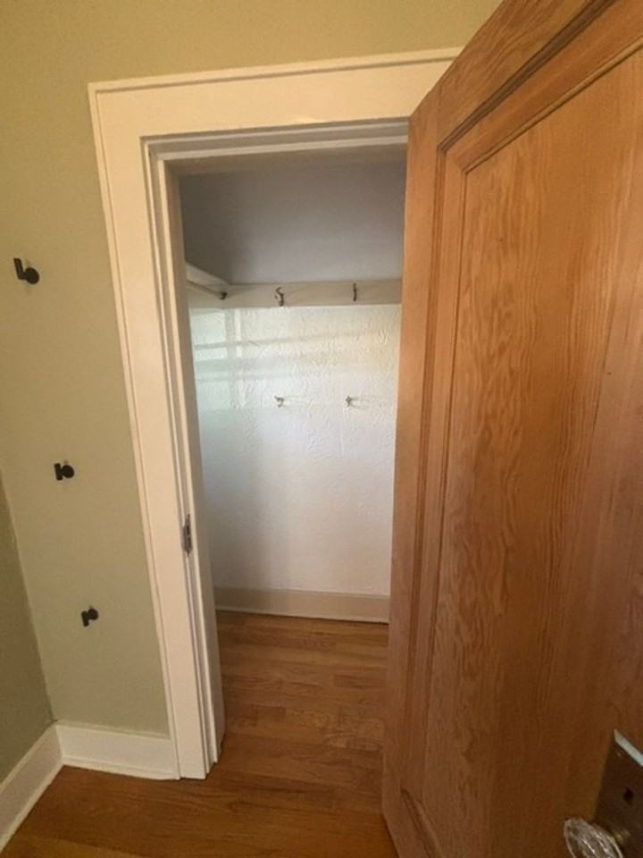 2817 Pioneer Ave - Photo 7 of 50