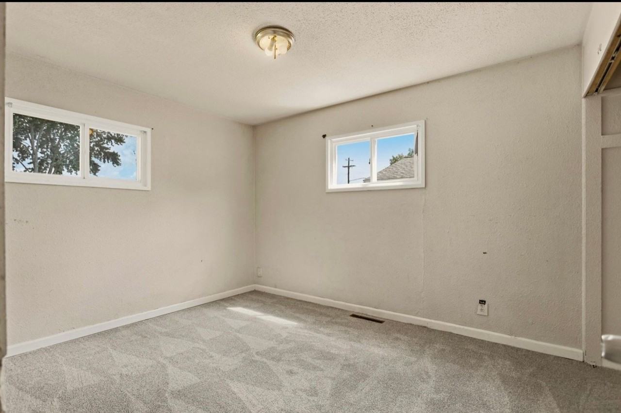 2614 Tausend St - Photo 5 of 9