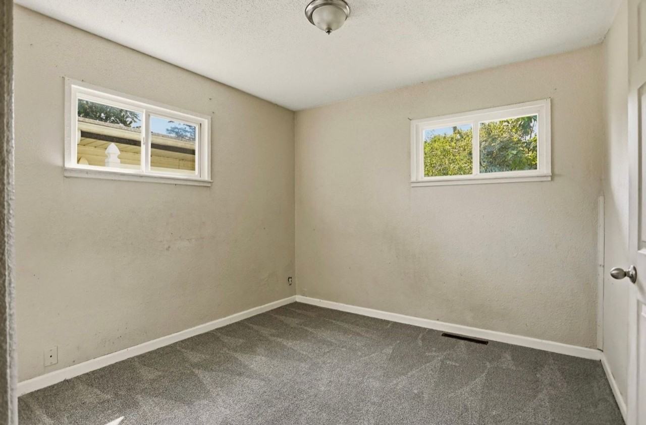 2614 Tausend St - Photo 6 of 9