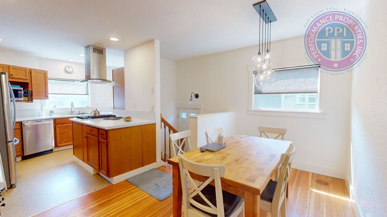 2626 Se 64th Ave - Photo 6 of 33