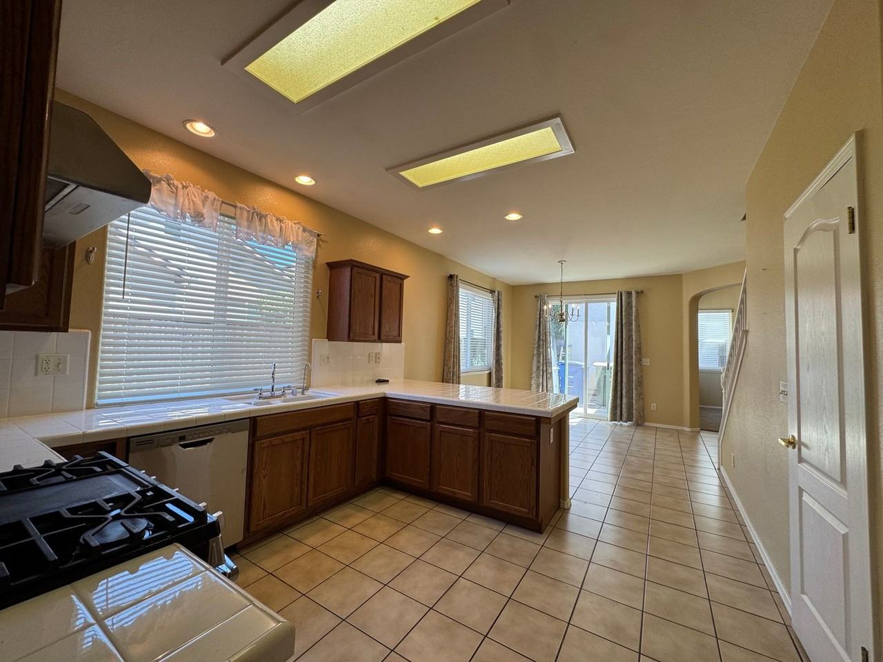 747 W Siena Ln - Photo 5 of 23