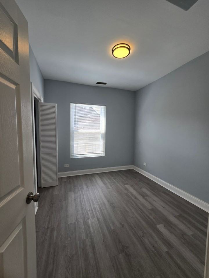 1111 W 62nd St - Photo 6 of 17
