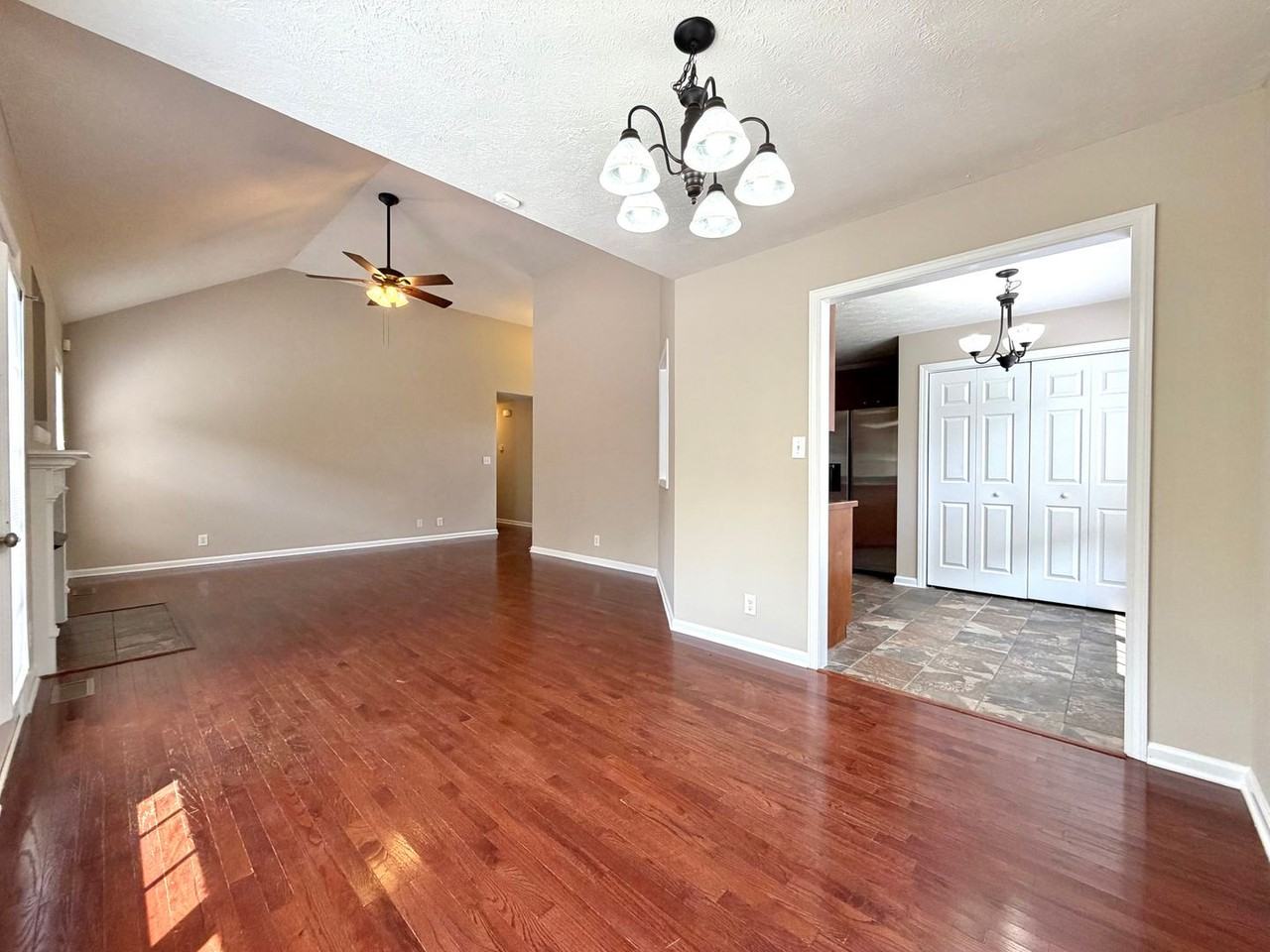 1329 Mutual Dr - Photo 3 of 29