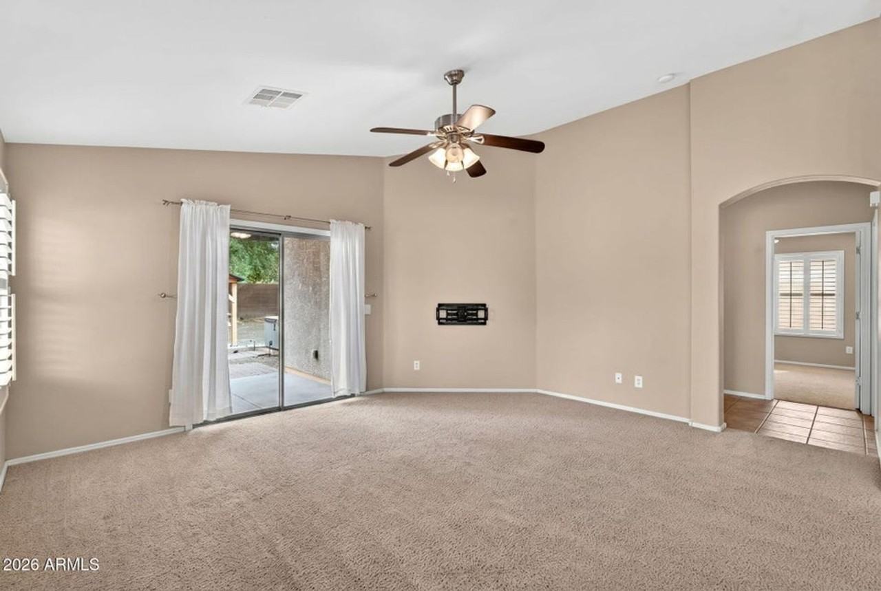 42059 W Cheyenne Dr - Photo 2 of 50