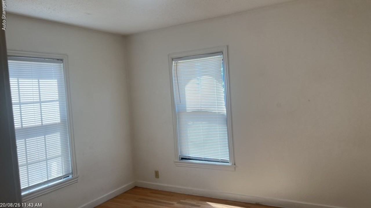 509 Jordan Ln - Photo 7 of 26