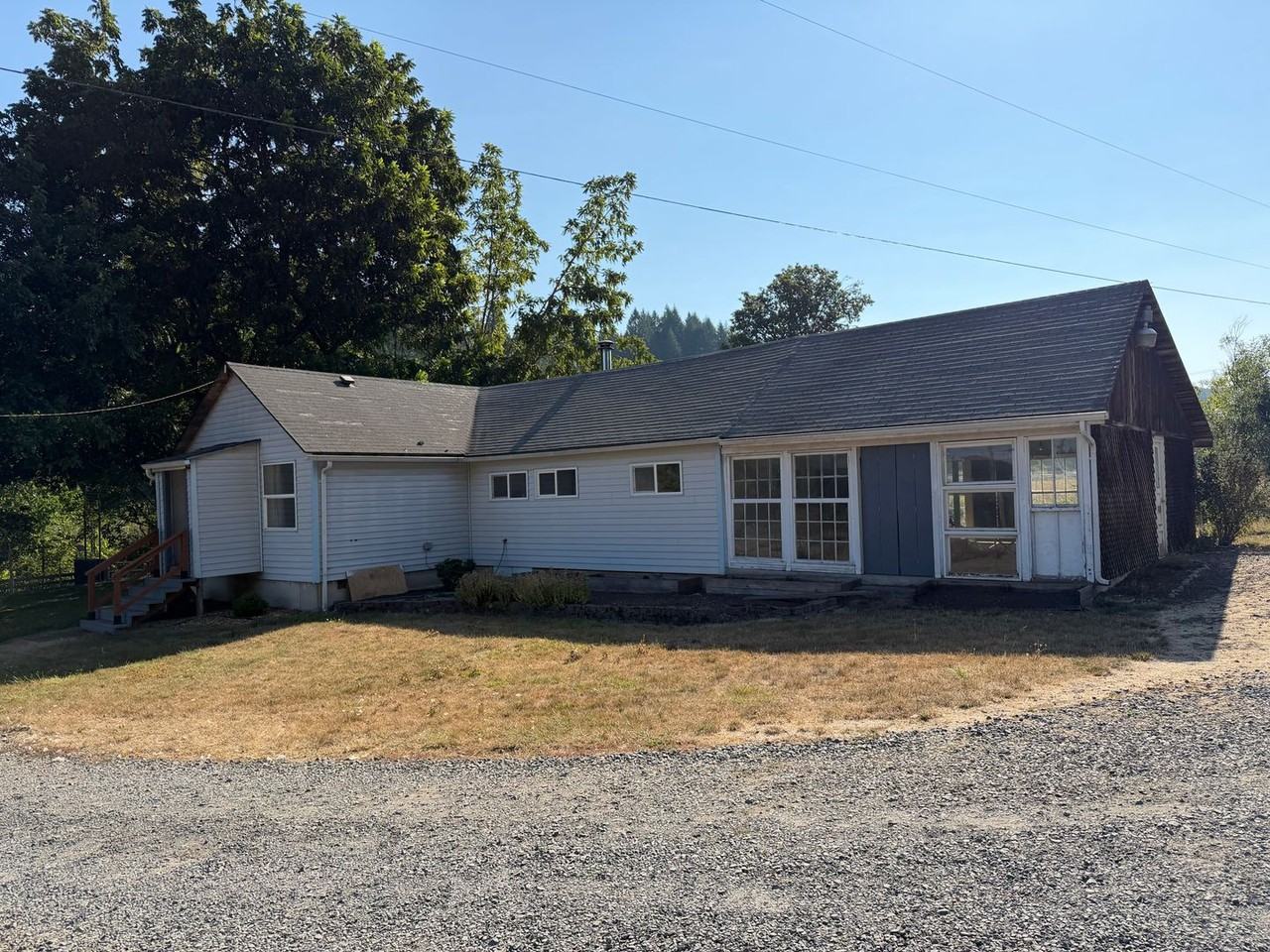 42116 Gilbert Ln - Photo 2 of 17
