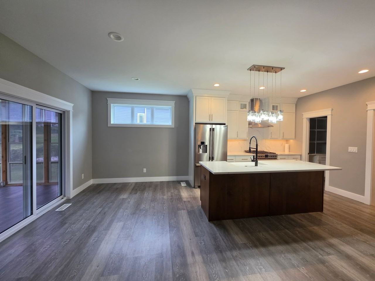 1901 Mary Beth Ave Nw - Photo 5 of 41