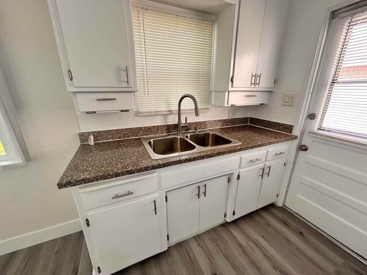 14764 Ryon Ave - Photo 6 of 10