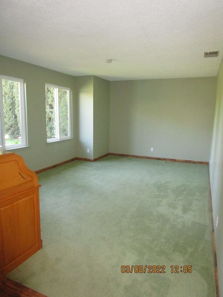 2827 Owens St - Photo 3 of 20