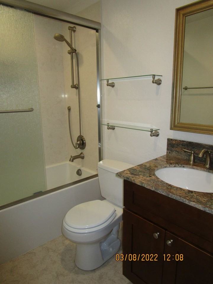 2827 Owens St - Photo 7 of 20